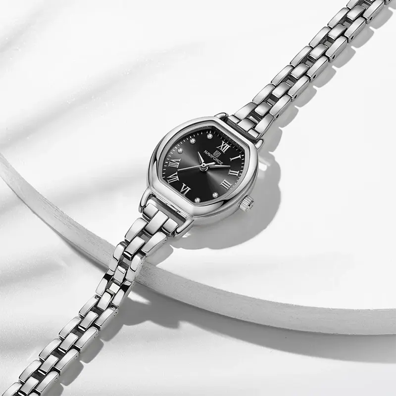 Naviforce NF5035 Luxury Fashion Black Dial Ladies Watch